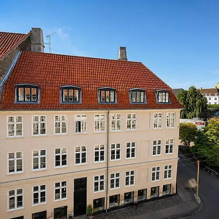 Spacious 3-floor Apartment, Nyhavn Rooftop Terrace *