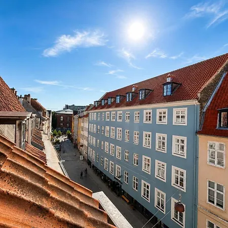 Spacious 3-floor Apartment, Nyhavn Rooftop Terrace *